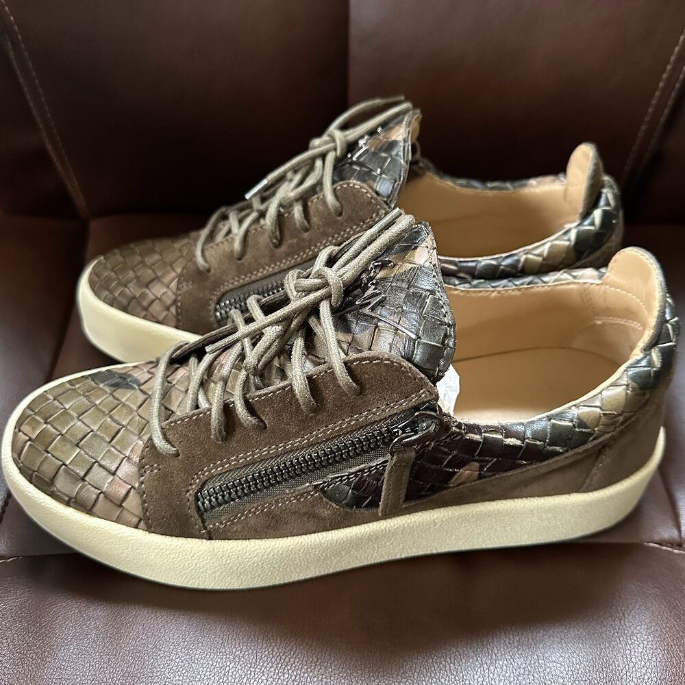 Giuseppe Zanotti low top camouflage woven leather sneakers EU size 40